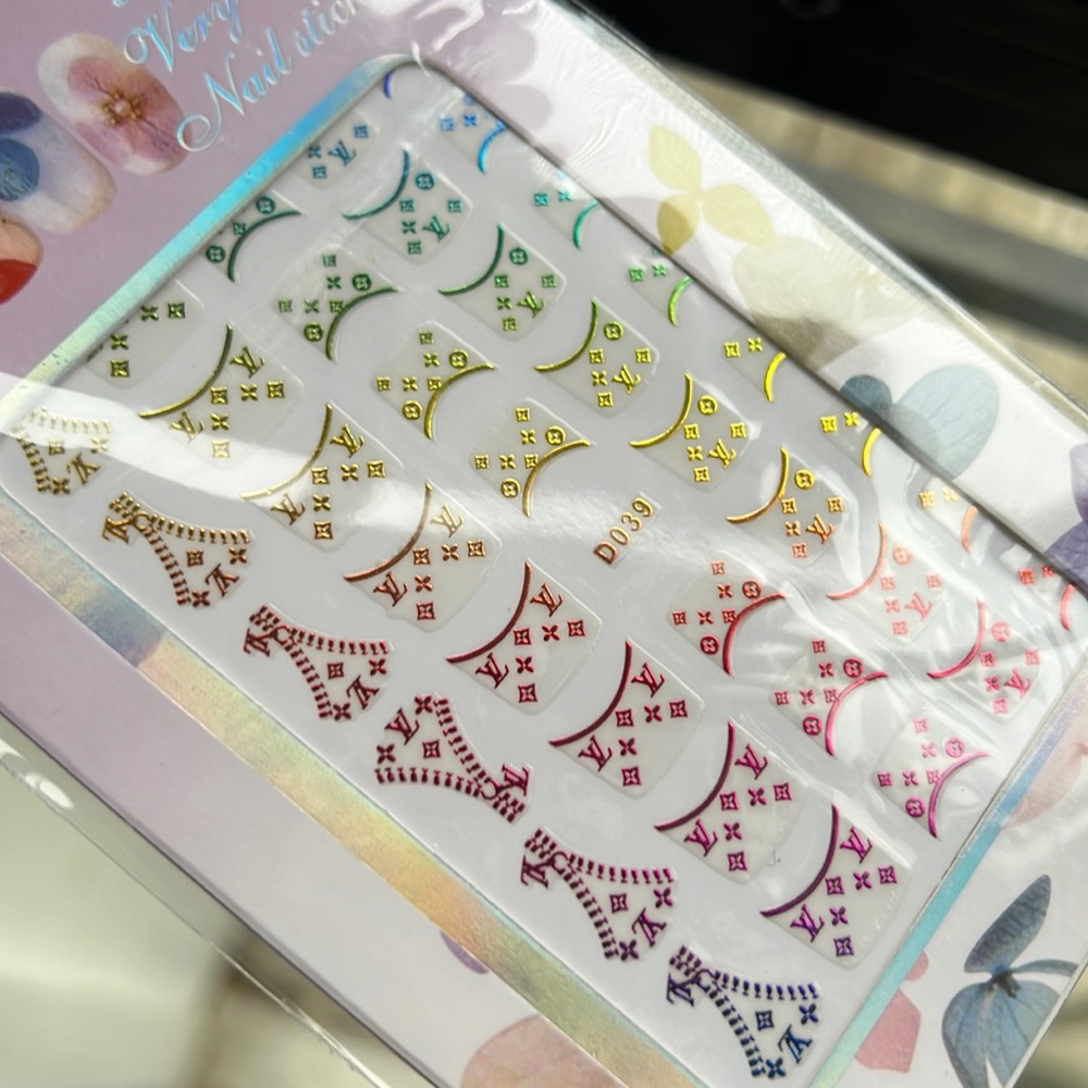 LUXURY NAIL STICKERS